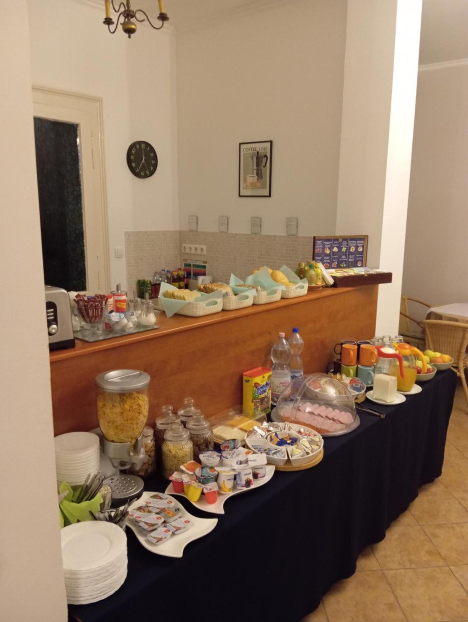 Szent Kristof Apartmanhotel Zalaegerszeg Ngoại thất bức ảnh