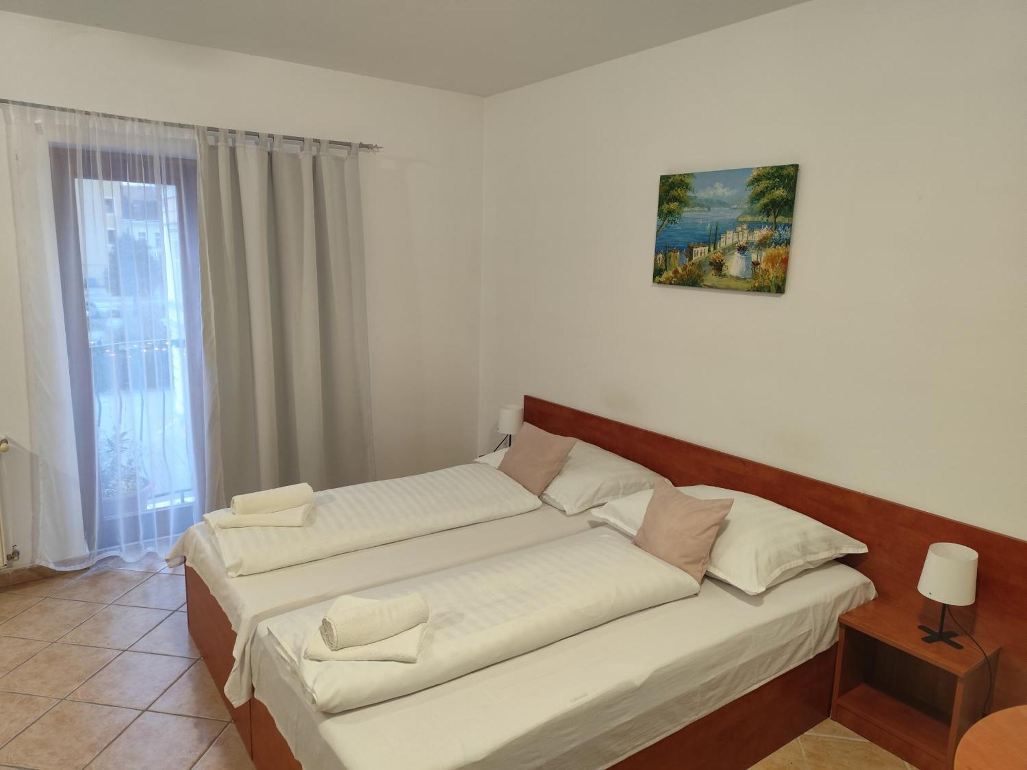 Szent Kristof Apartmanhotel Zalaegerszeg Ngoại thất bức ảnh
