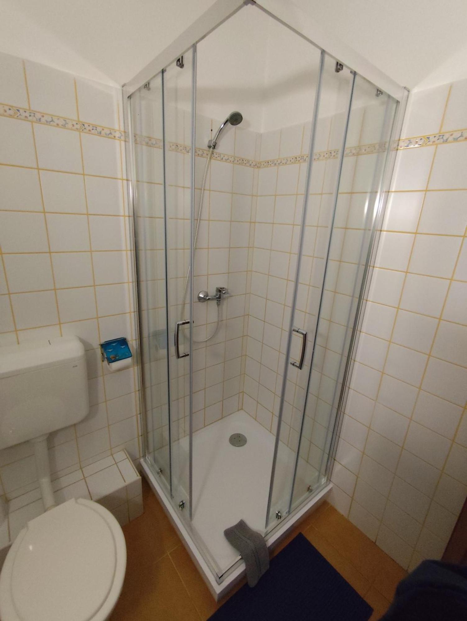 Szent Kristof Apartmanhotel Zalaegerszeg Ngoại thất bức ảnh